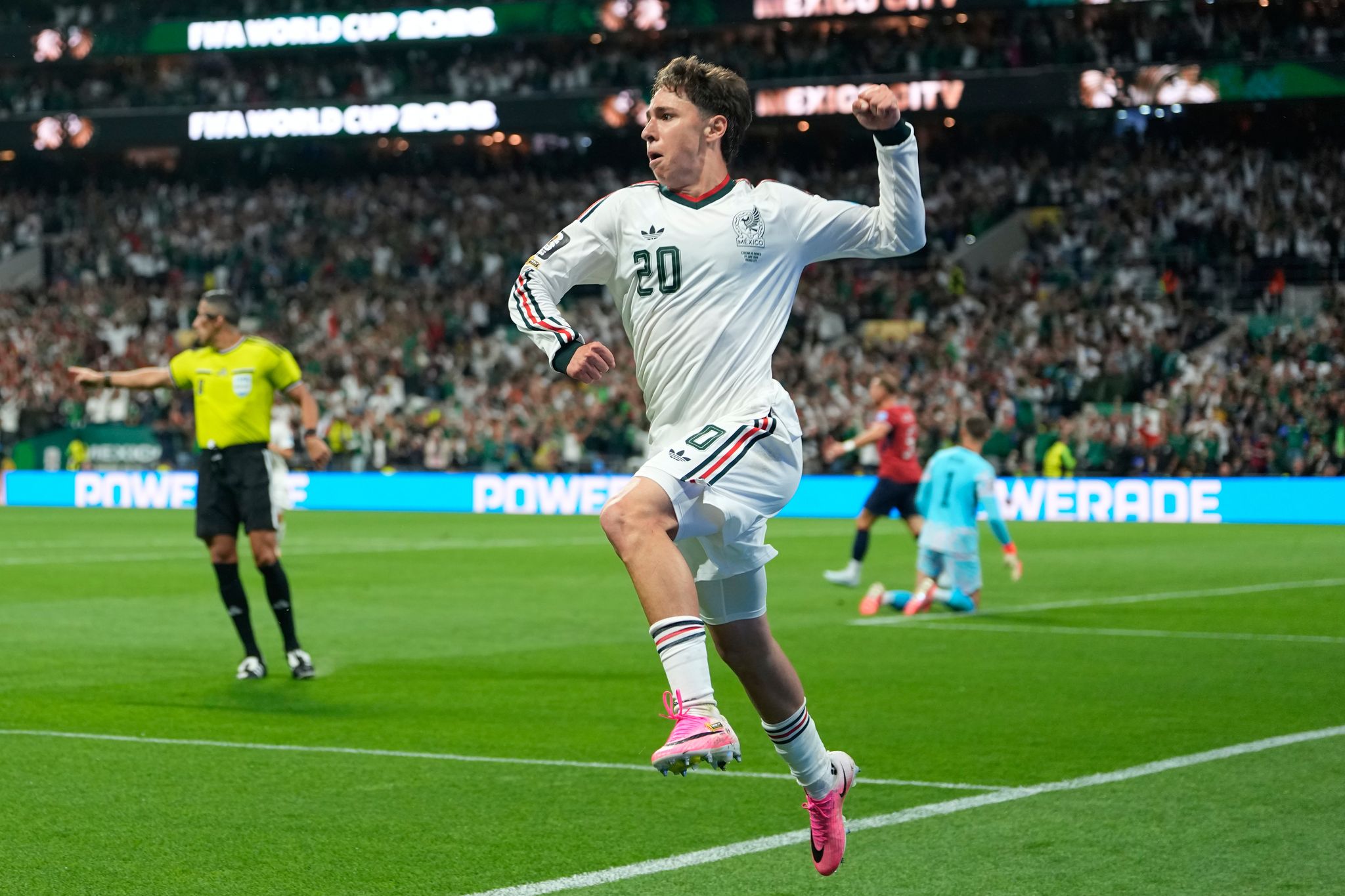 México golea 3-0 a República Checa y cierra la fase de grupos con una ...
