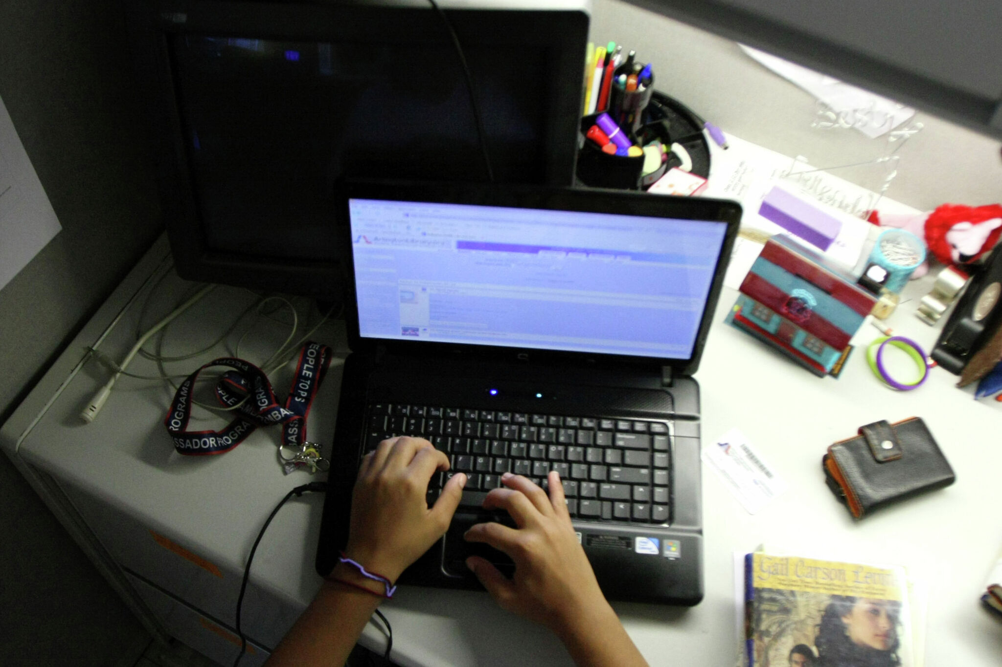 Texas public virtual school with 12,000 students closes with little warning