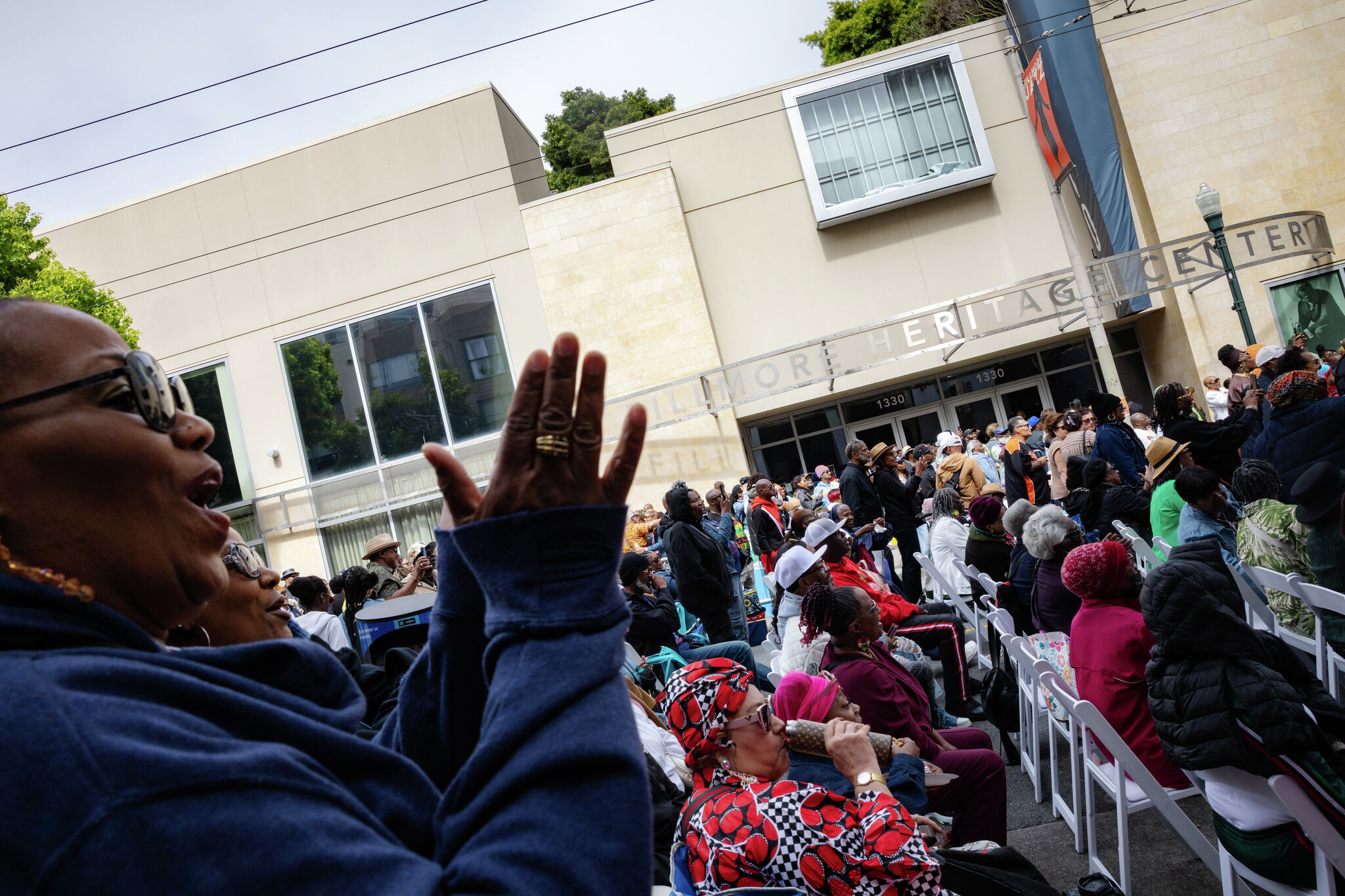 sfchronicle.com - Chronicle readers - Letters: S.F. should share rebuilding funds with Fillmore district
