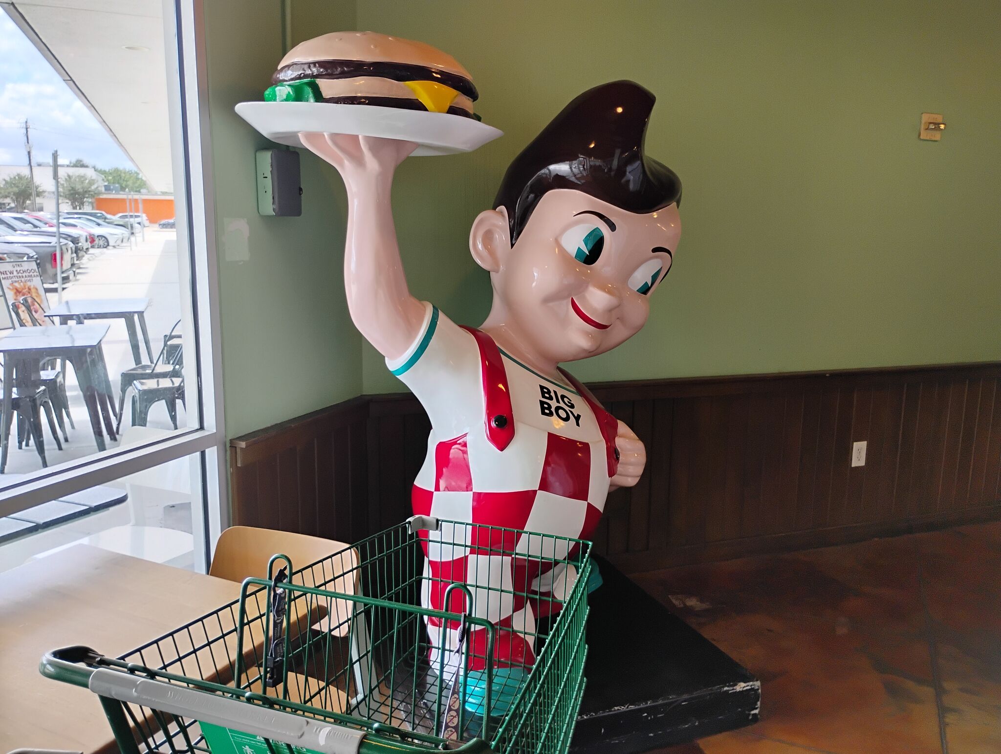 chron.com - Chason Gordon - Why a vintage diner mascot lives at this Texas Whole Foods