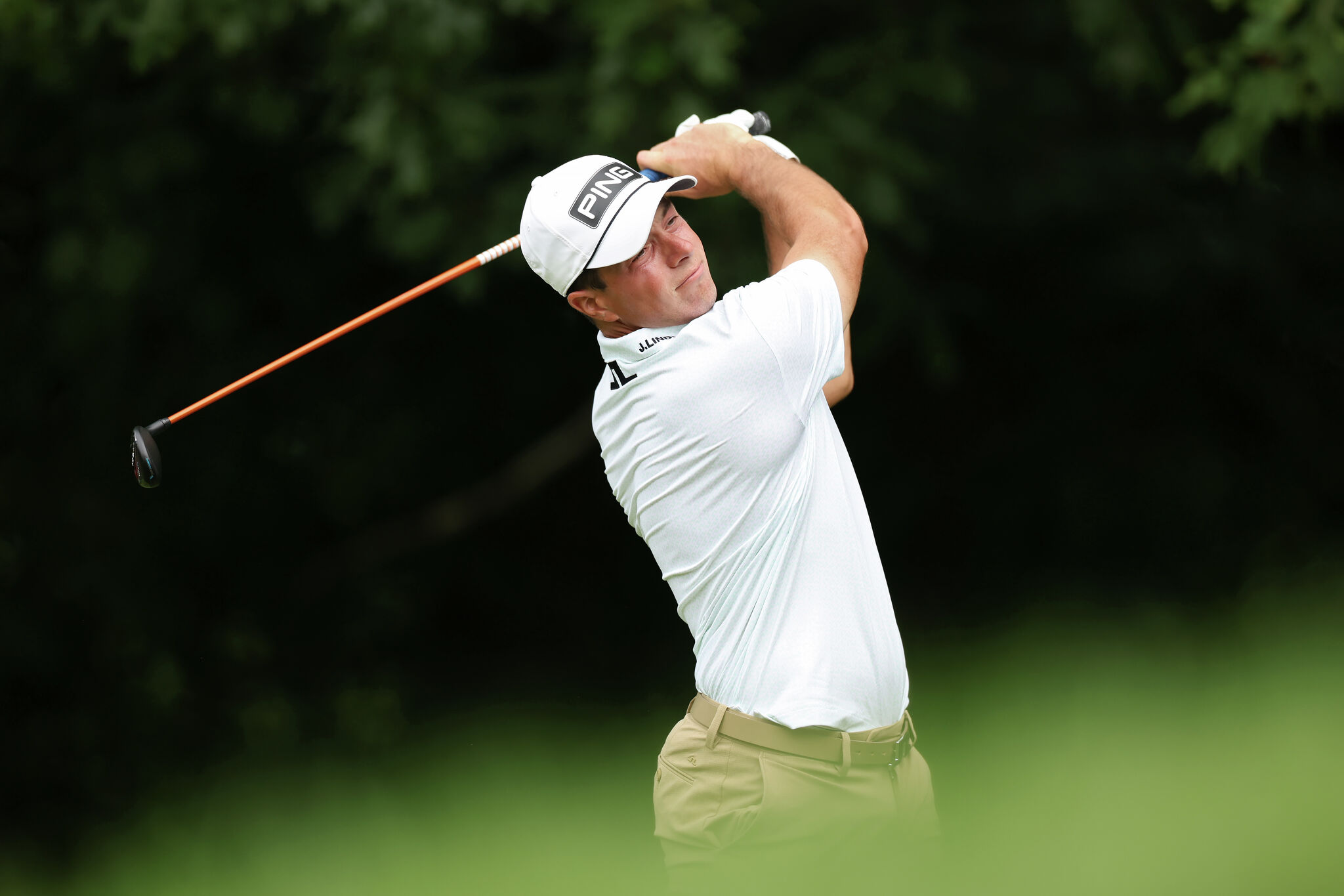 Viktor Hovland leads Scolttie Scheffler at Travelers Championship