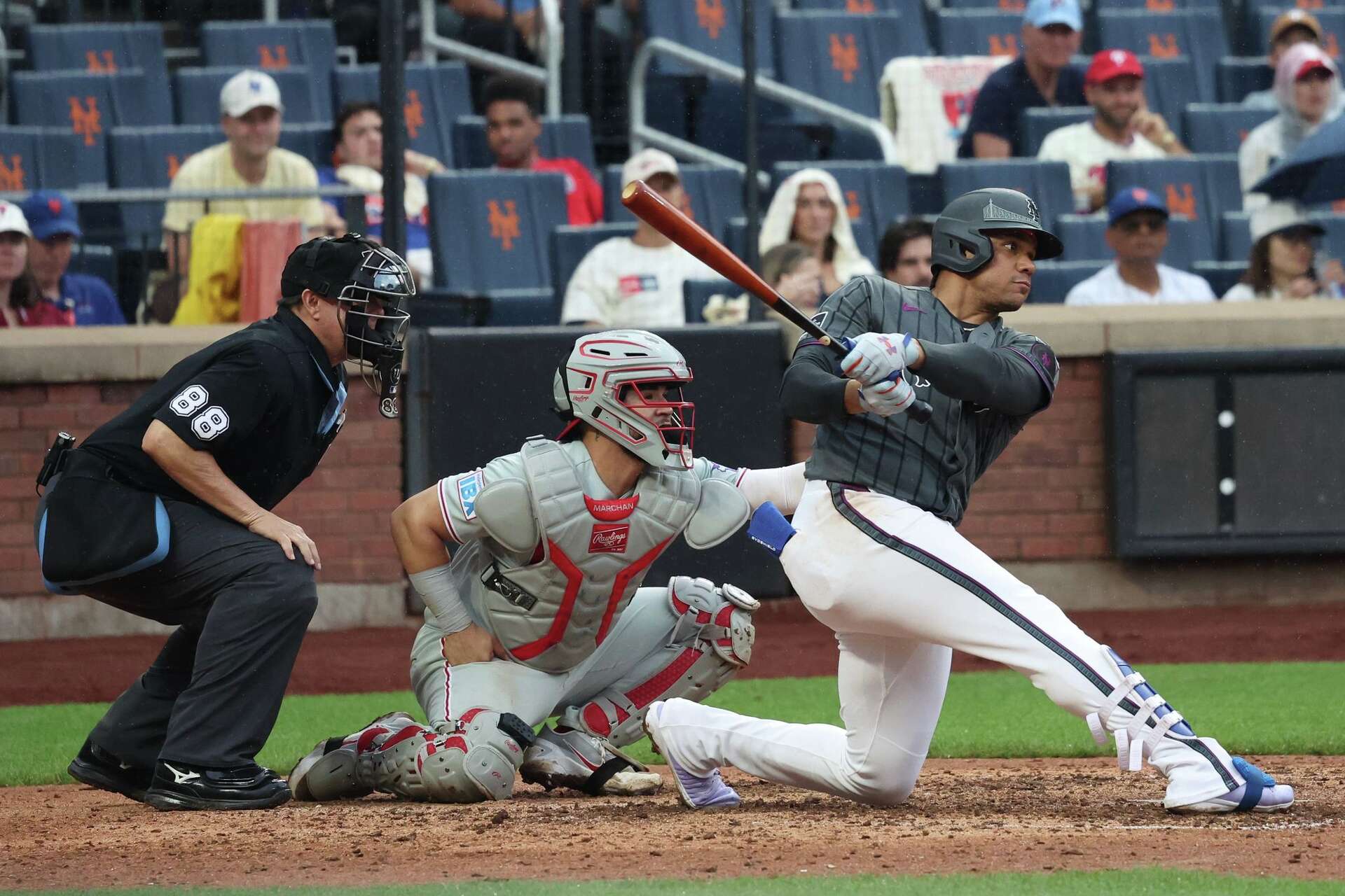 Triples by Lindor and Soto lead Mets past Phillies 6-2 to snap 7