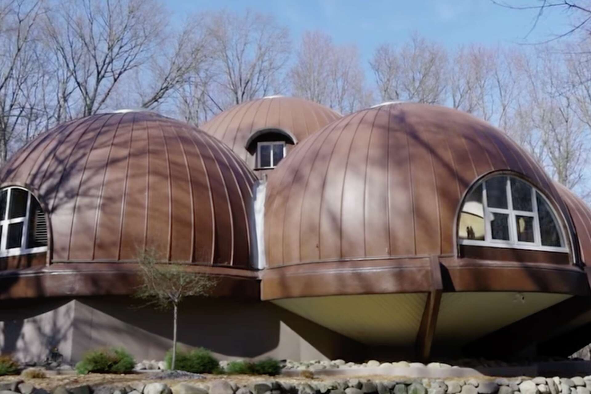 Kalamazoo dome home wins HGTV's Zillow Gone Wild title
