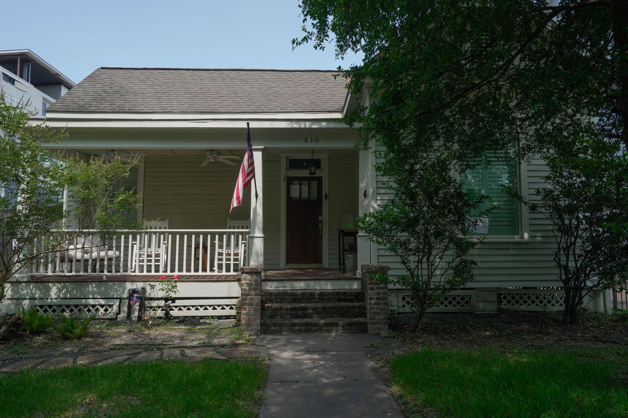 https://s.hdnux.com/photos/01/66/55/23/31118573/3/rawImage.jpg