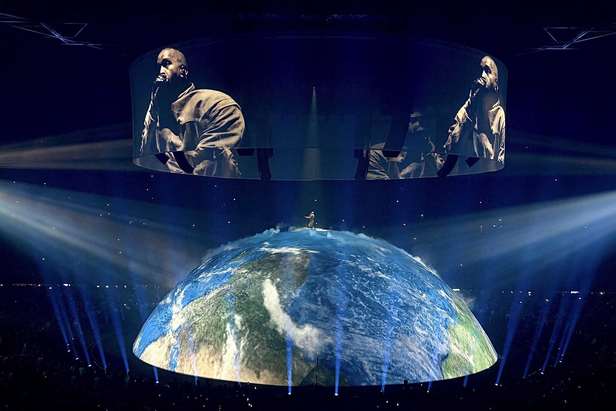 Should Ye's San Antonio concert be canceled?