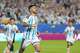 El zaguero argentino Cristian Romero celebra tras el autogol de Diney Borges de Cabo Verde en el partido de 16vos de final del Mundial, el viernes 3 de julio de 2026, en Miami Gardens, Florida. (AP Foto/Rebecca Blackwell)