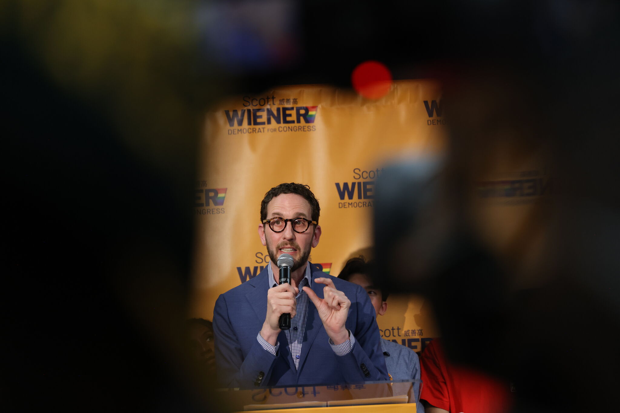 https://s.hdnux.com/photos/01/66/61/35/31135559/3/rawImage.jpg