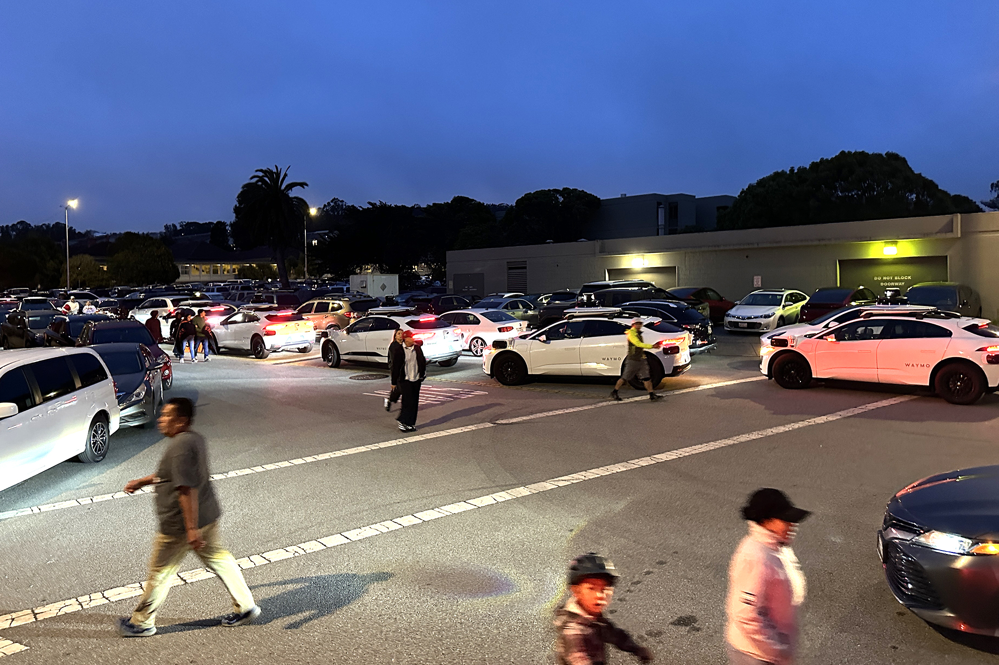 Waymo vehicles stranded after road-closure miscommunication hampers July 4 traffic in San Francisco