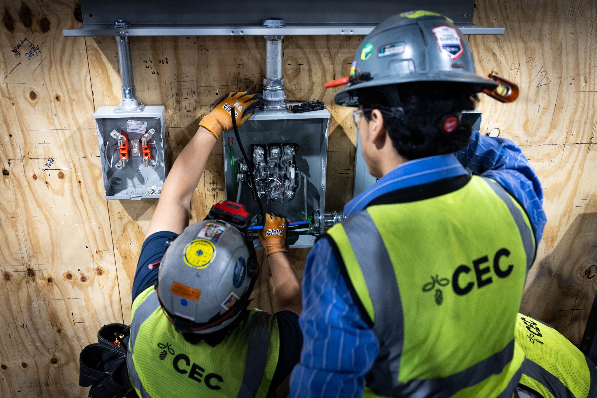 North Texas AI boom fuels electrician shortage