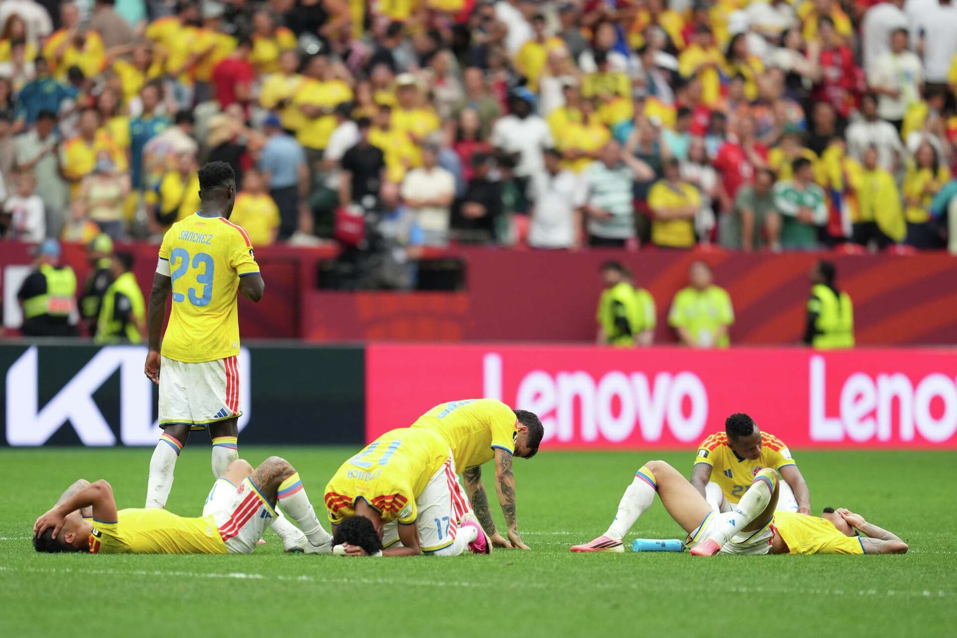 Colombia falls short in shootout vs. Switzerland and fails to