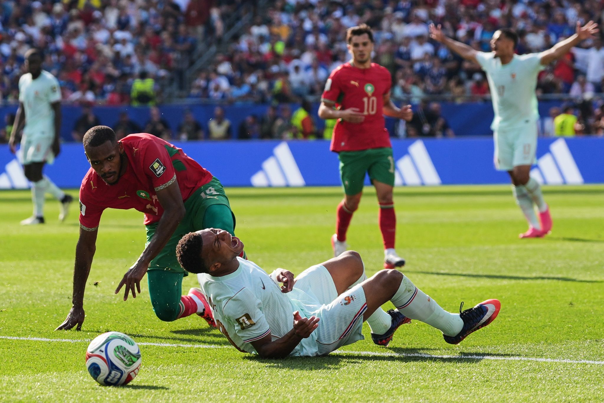 Kylian Mbapp Scores His 8th World Cup Goal Before Leaving Game With A kylian-mbapp-scores-his-8th-world-cup-goal-before-leaving-game-with-a