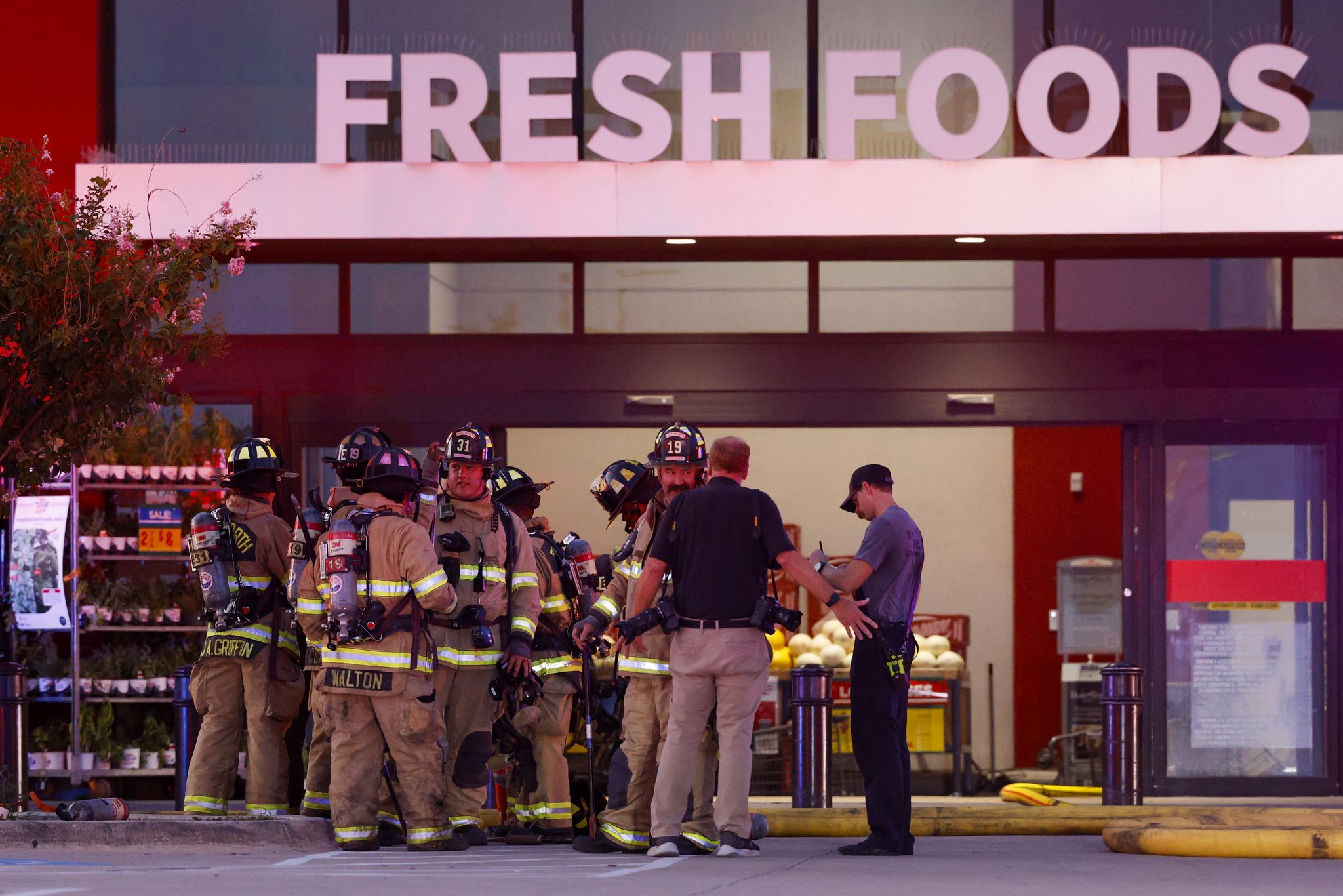 H-E-B's Fort Worth Alliance store reopens after fire