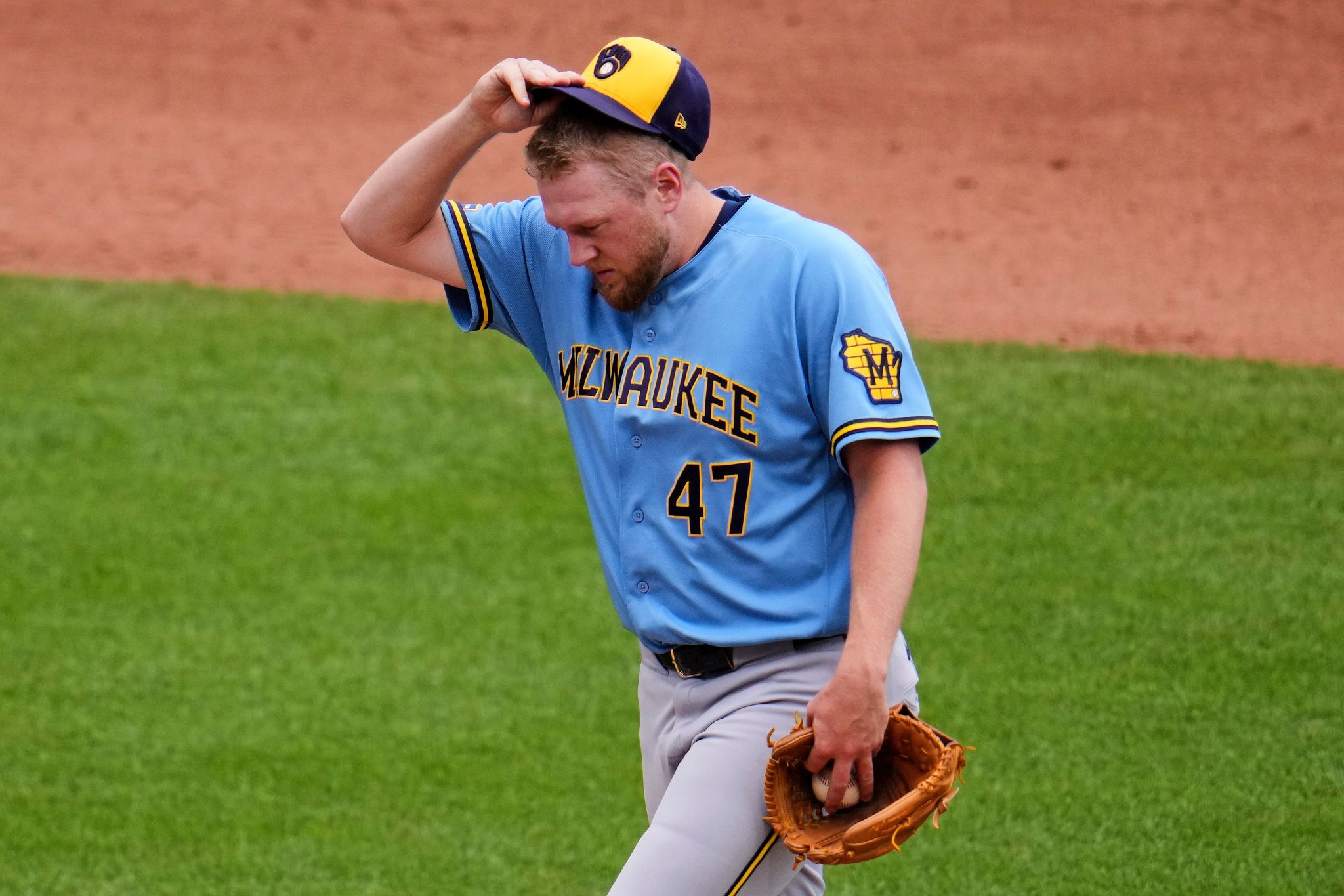 Skenes wins 2nd straight start after 9-game winless slide, Pirates rout Brewers 14-5 with 10-run 4th By WES CROSBY , Associated Press July 12, 2026