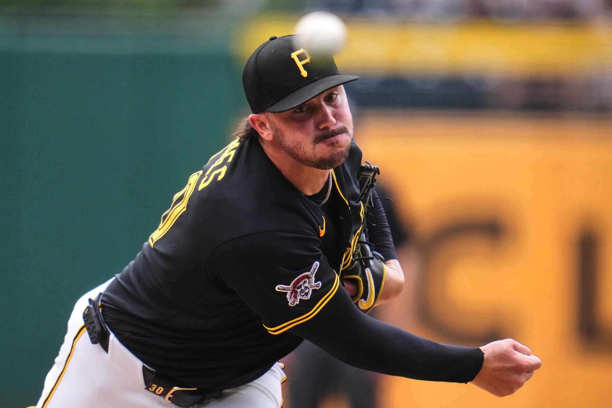 Skenes gana segunda apertura tras mala racha de 9 y Piratas aplastan 14-5 a Cerveceros