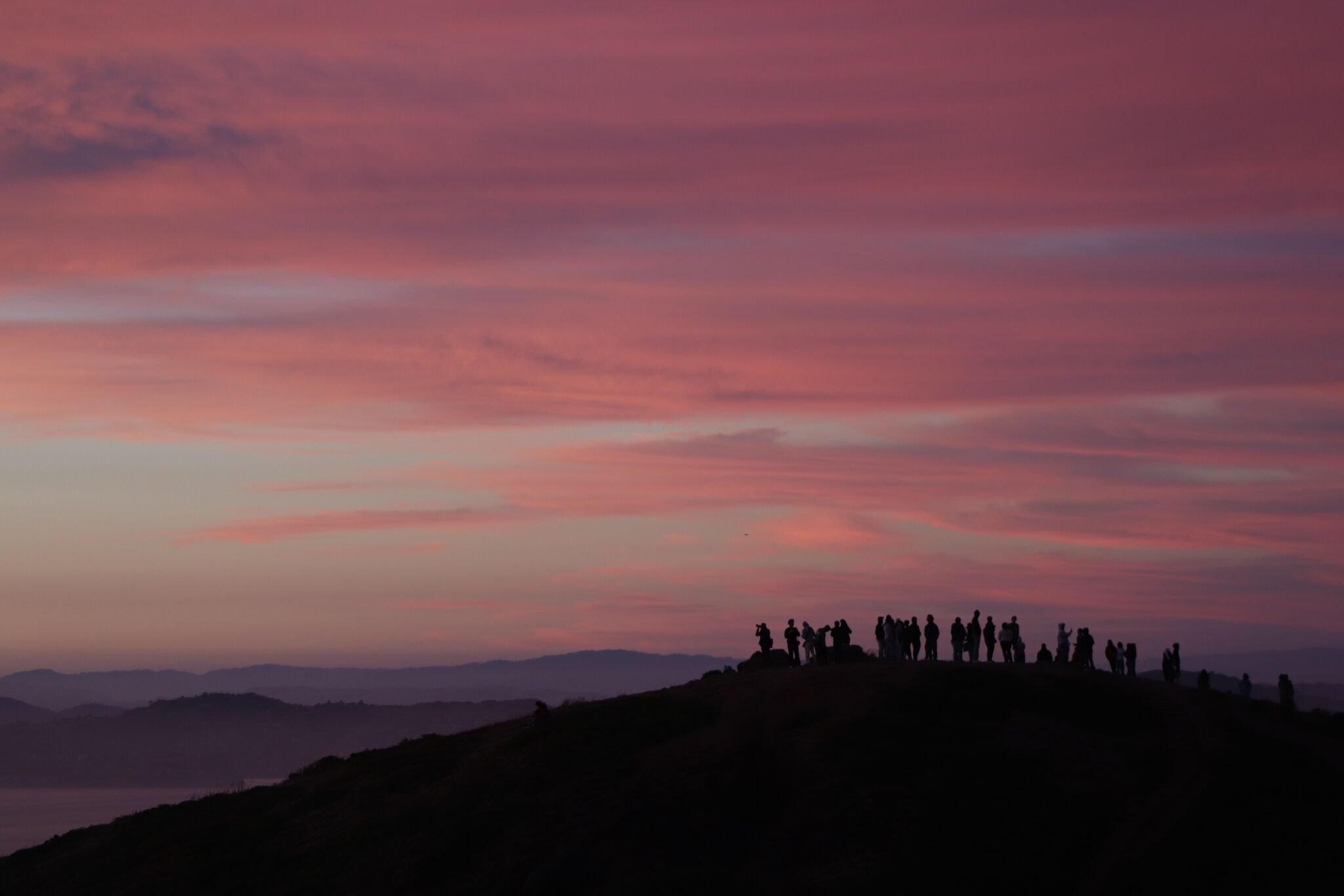 Will the Bay Area get another stunning sunset Sunday?