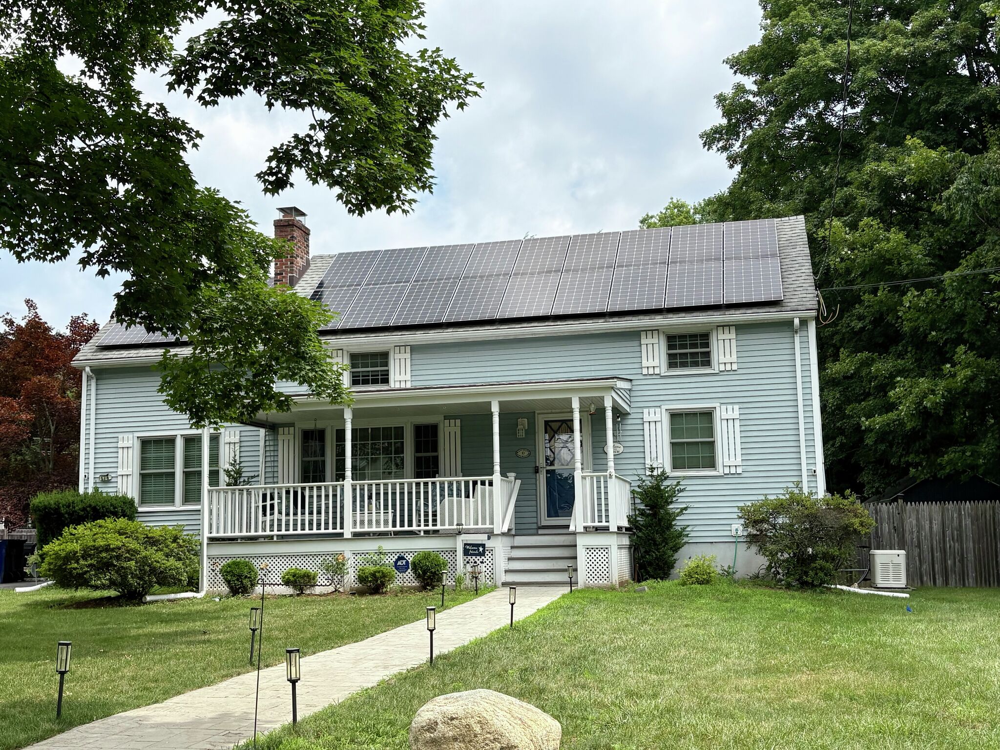 Connecticut home prices jump 6.6% as buyers pay above asking price