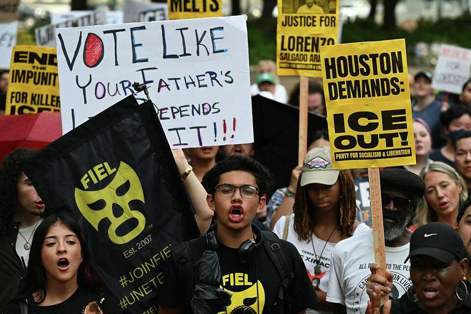ICE pauses vehicle stops after Houston shooting, reports say