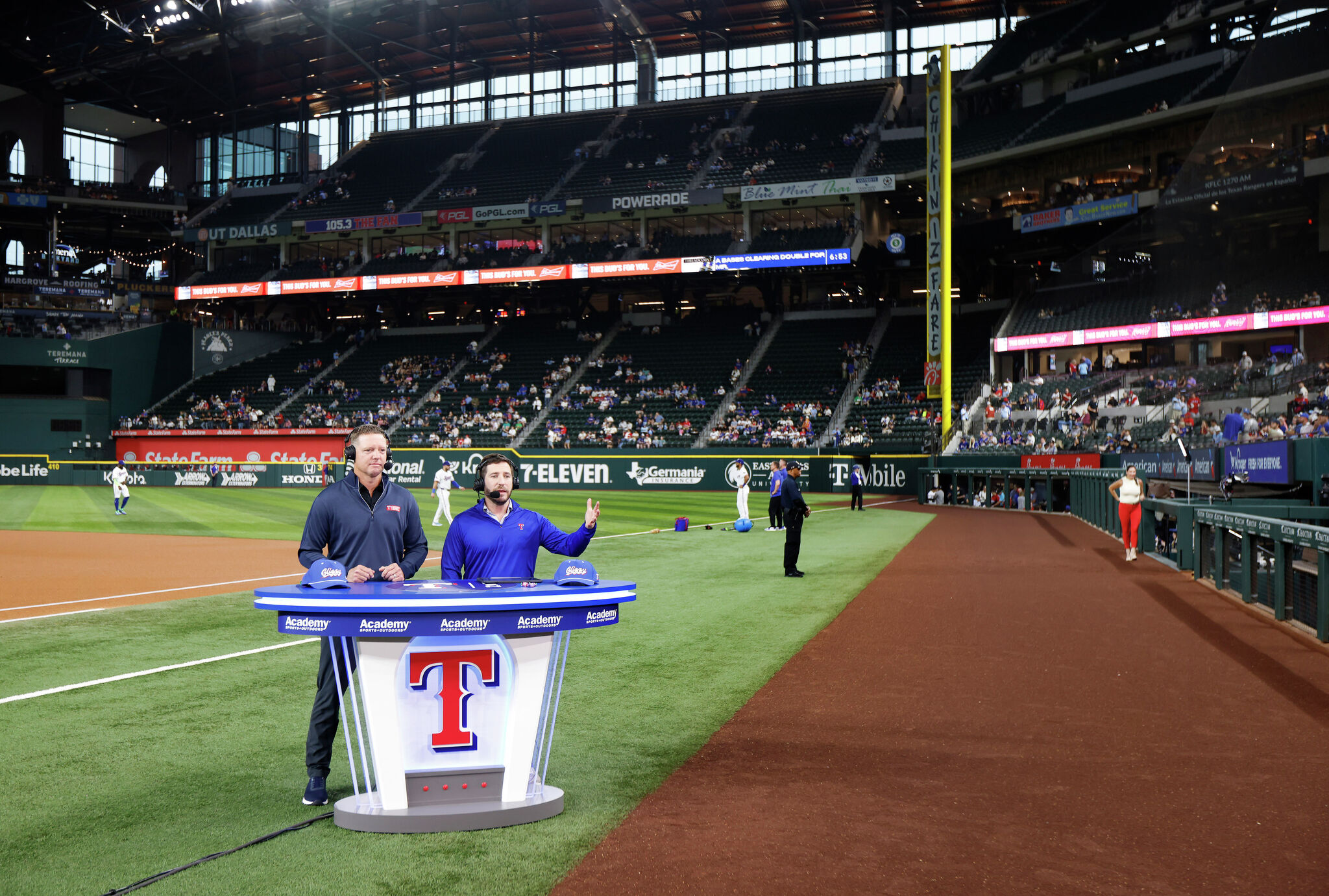 Texas Rangers announce abrupt change of streaming providers at midseason