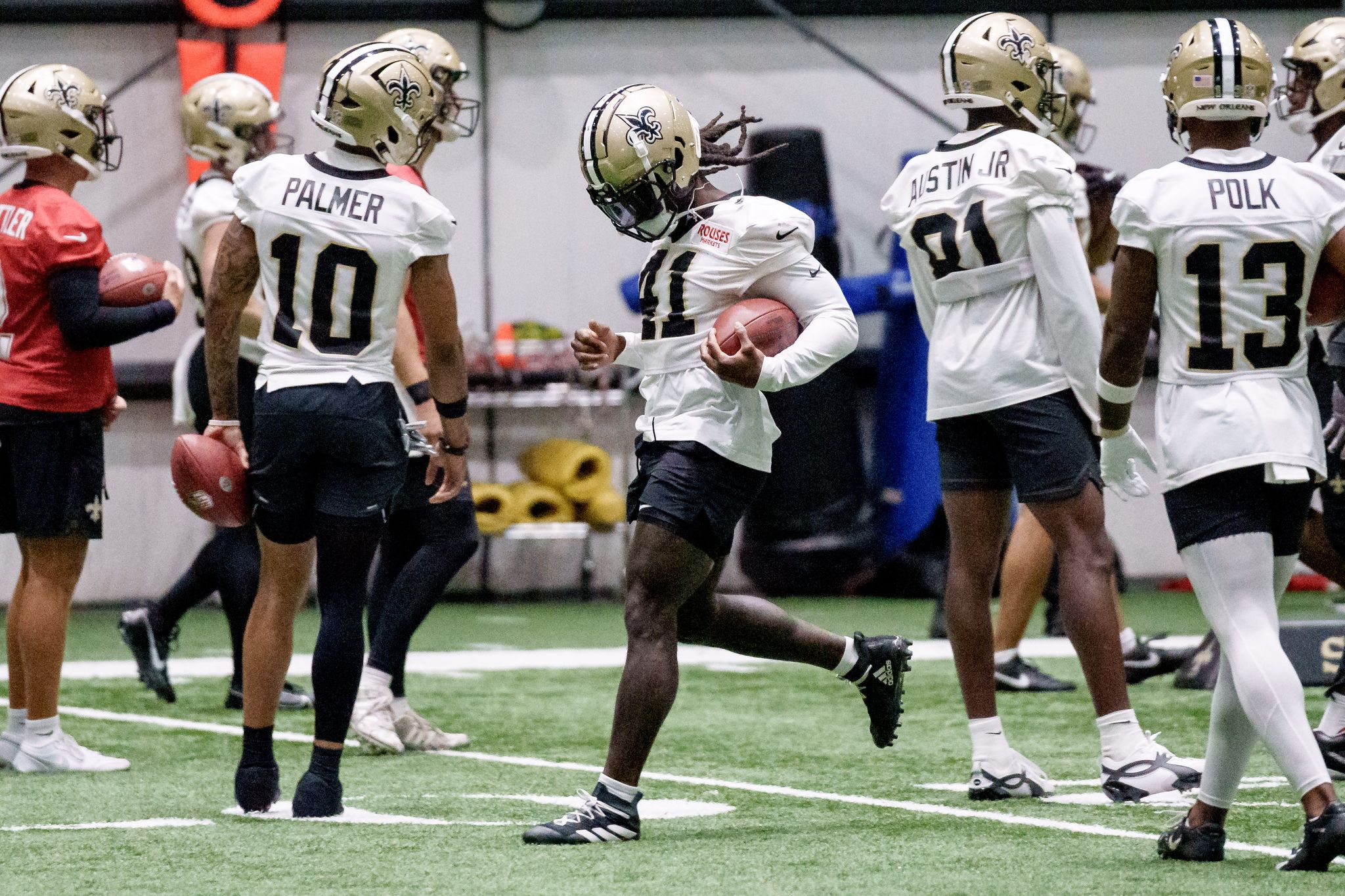 Running back Alvin Kamara has a new deal with the Saints for 2026, agent says By BRETT MARTEL , AP Sports Writer July 15, 2026