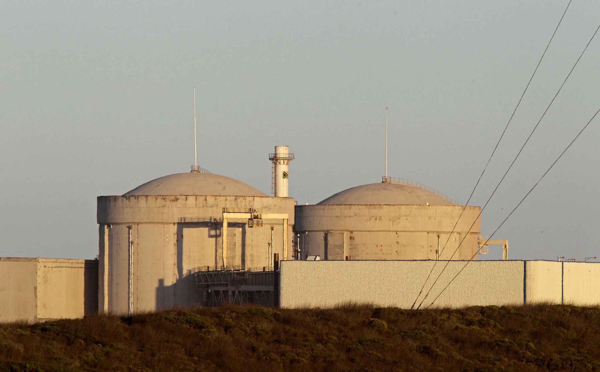 Regulador de Sudáfrica descarta fuga de radiación tras incidentes en única planta nuclear africana
