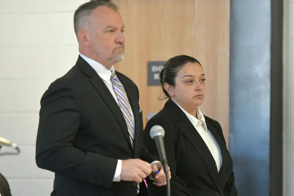 Bethel officer accused of impeding fatal crash investigation previously was suspended, records show