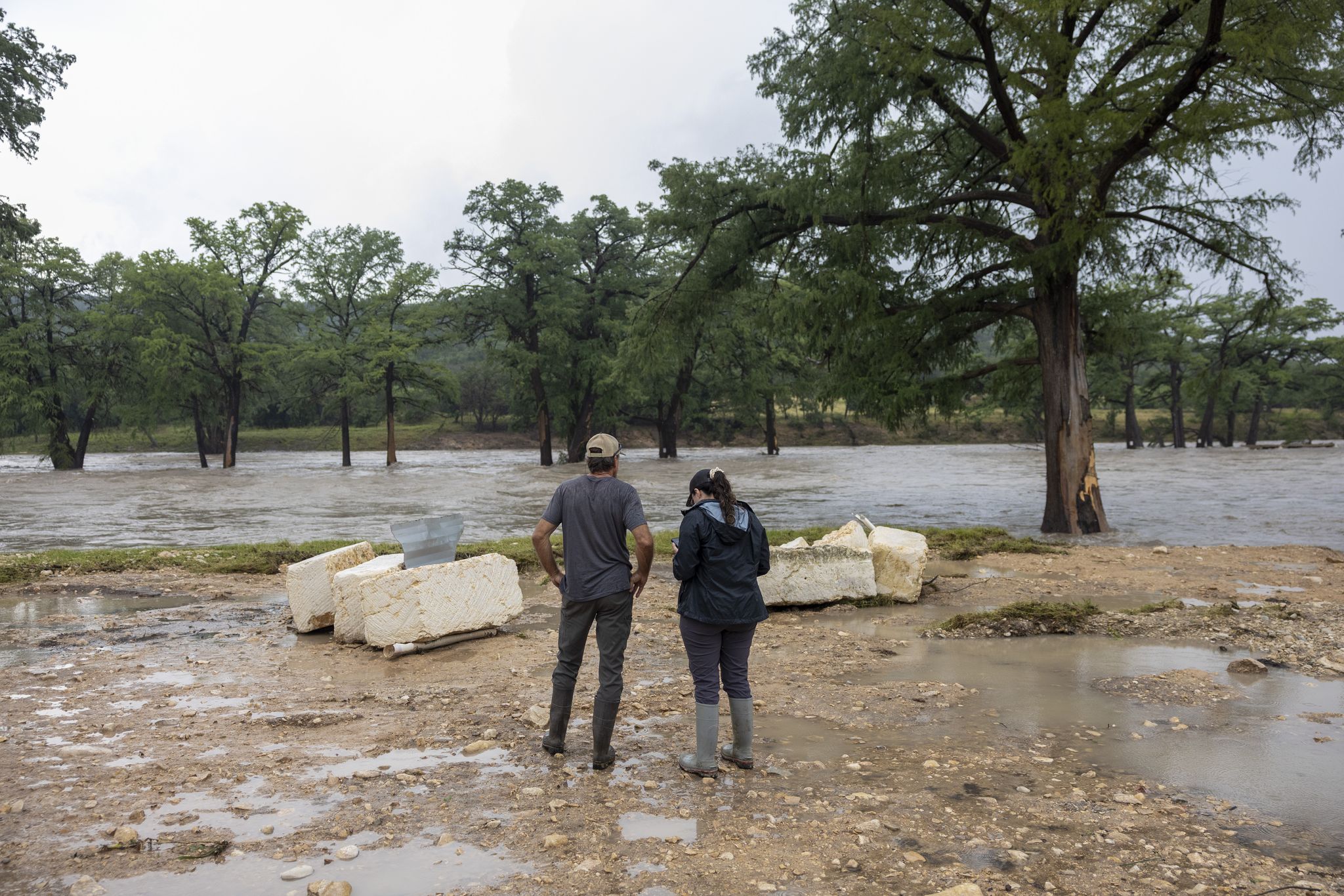 2 killed, more than 230 rescued as flooding batters Hill Country again