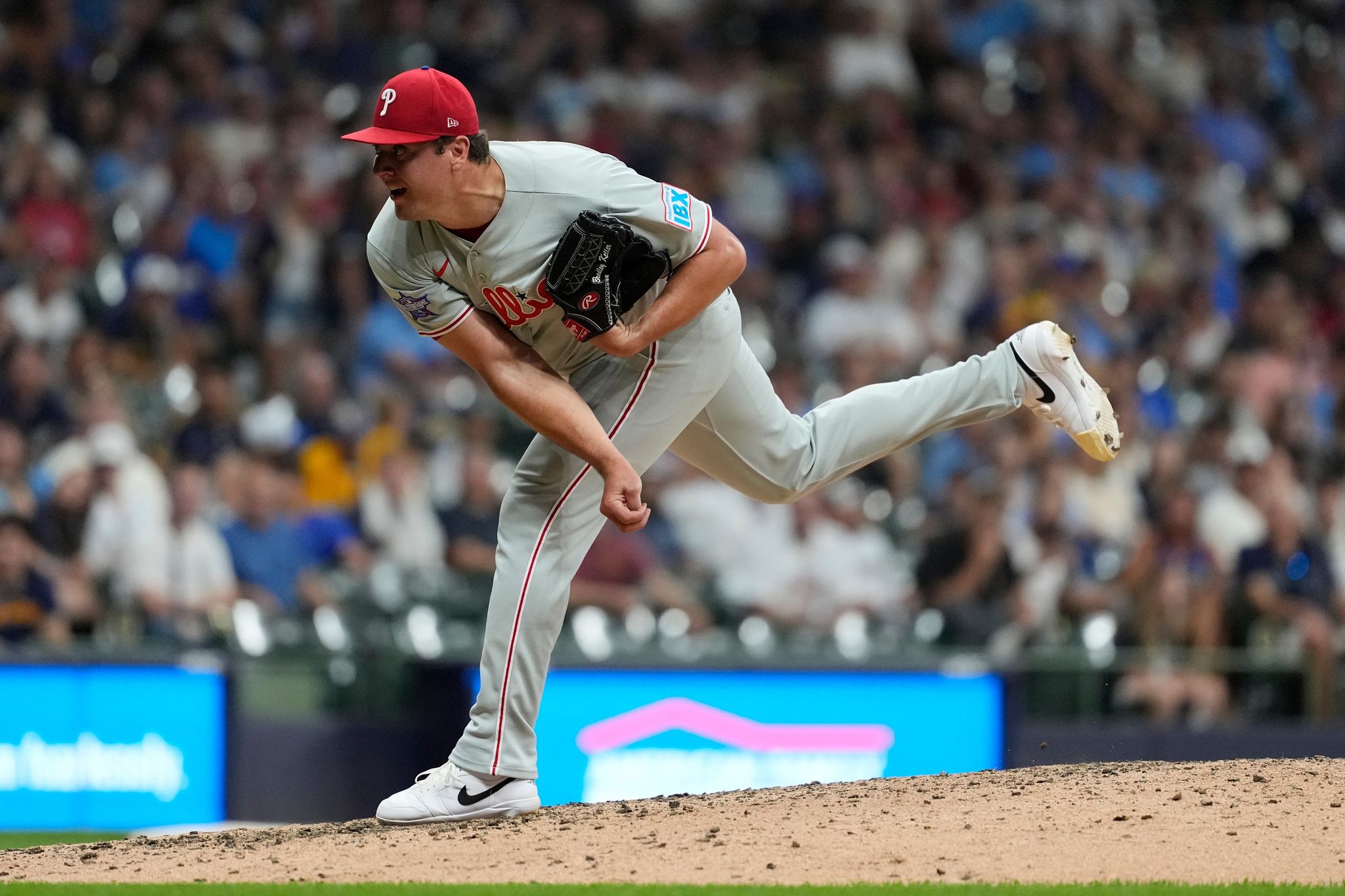 Relevista de los Filis Brad Keller se pierde la temporada por desgarro del UCL