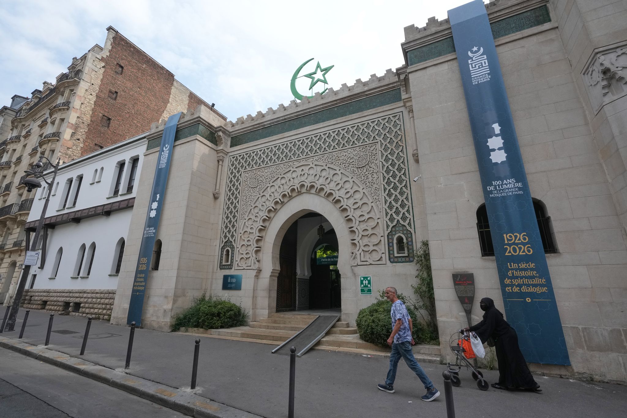 Paris' Grand Mosque celebrates its 100th anniversary and interfaith dialogue
