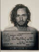 Charles Manson fue el líder de la secta que formó la Familia Manson en California a finales de los años 1960. Es más conocido por ordenar a sus seguidores que cometieran los brutales asesinatos de Tate-LaBianca en 1969, que se cobraron nueve vidas, incluida la actriz embarazada Sharon Tate.