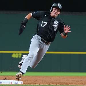 Benintendi's 3-run double chases deGrom, helps White Sox to 10-3 win over Rangers