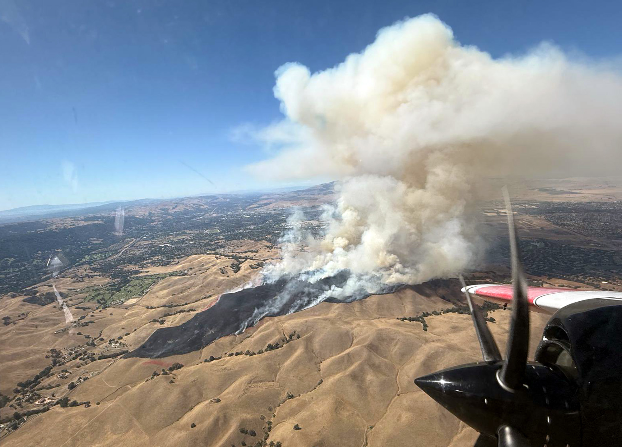 Alameda Co.: Update: 'Little Fire' Has Burned 1,007 Acres, 40% Contained Wednesday Morning