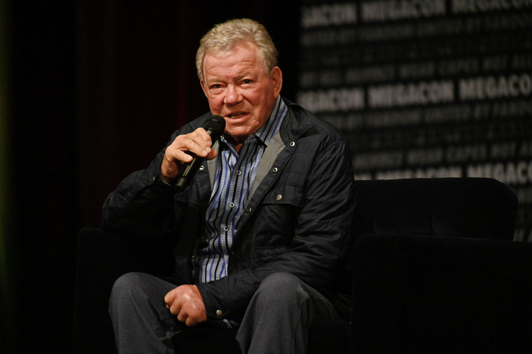 https://s.hdnux.com/photos/01/66/71/36/31168440/3/rawImage.jpg