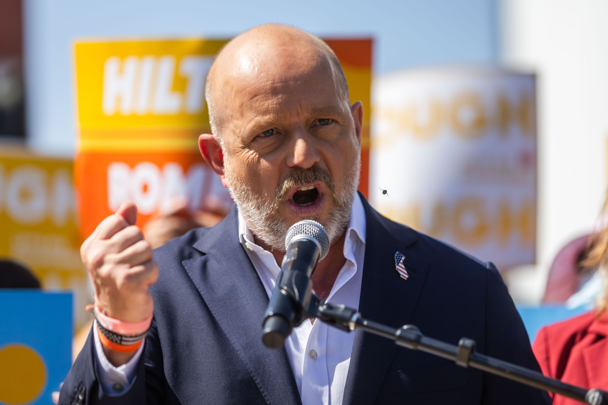 Republican Hilton tells Californians they can hate Trump but still vote for him in governor's race