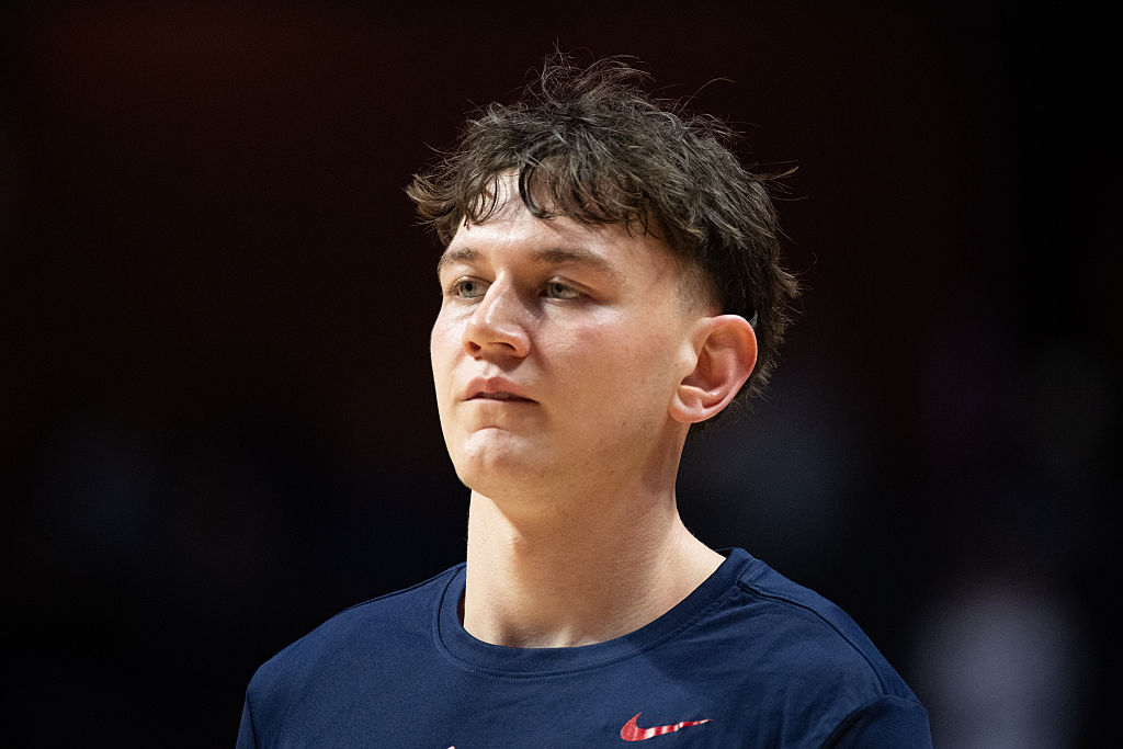 Jon Rothstein: Η μεταγραφή του UConn Jacoby Furphy θα ξεκινήσει για την BC
