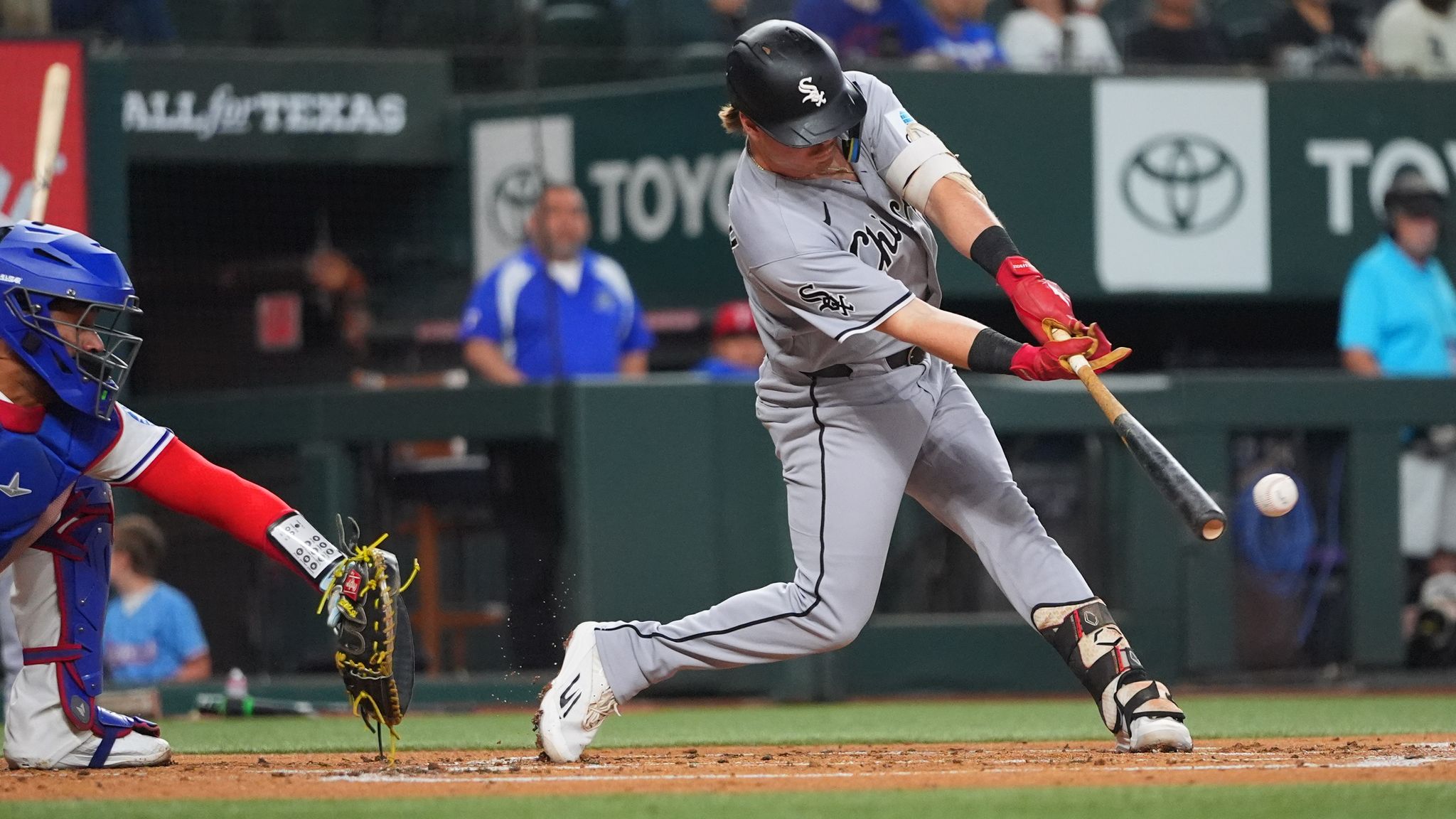 Meidroth and Benintendi have a pair of RBI singles apiece as White Sox beat Rangers 4-2 By SCHUYLER DIXON , AP Sports Writer Updated July 22, 2026 10:33 p.m.