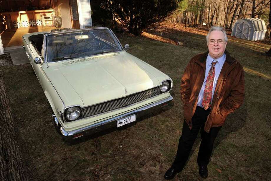 Pat Foster Chronicler Of Orphan Cars Parks His Pen For Good Patrick Foster Has Written 13 Books About Old Cars And His Hudson Book Is The
