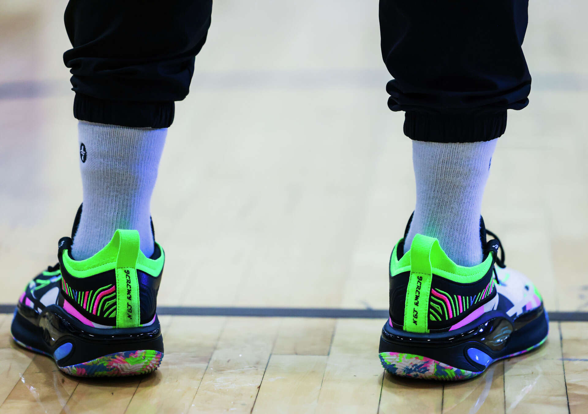 NBA alum Jeremy Lin offers new perspective to Asian American players