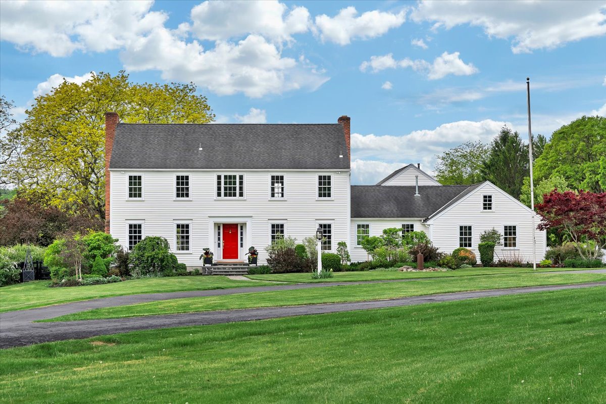 House of the Week: Horse lover’s dream estate in Slingerlands