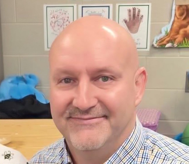 Coleman teacher finds his calling in kindergarten after career changes