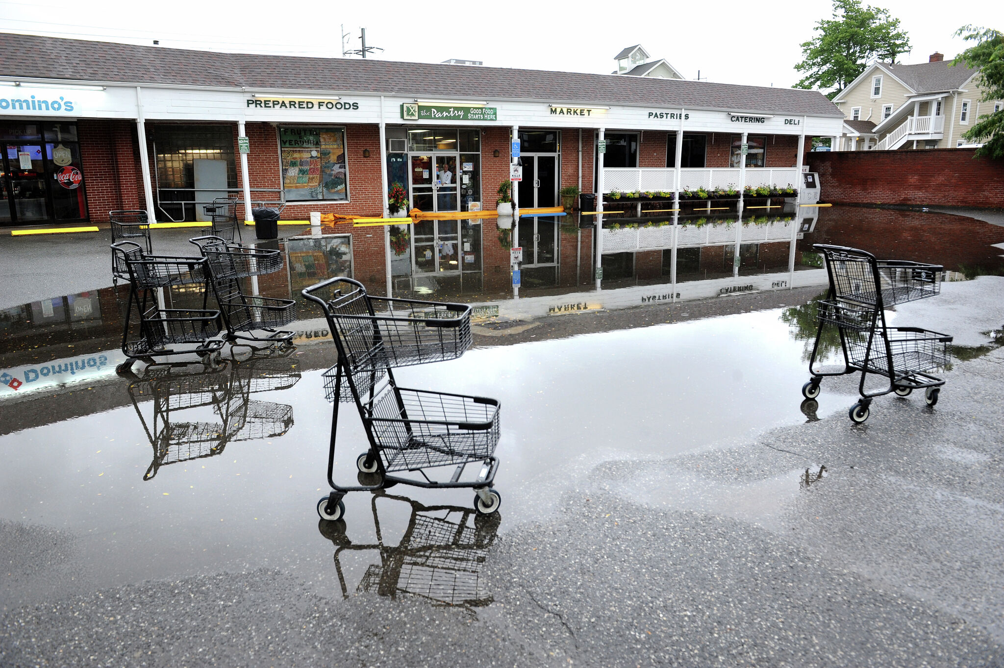 Flash flood warning, flood watch issued for parts of Connecticut on Sunday morning, NWS says