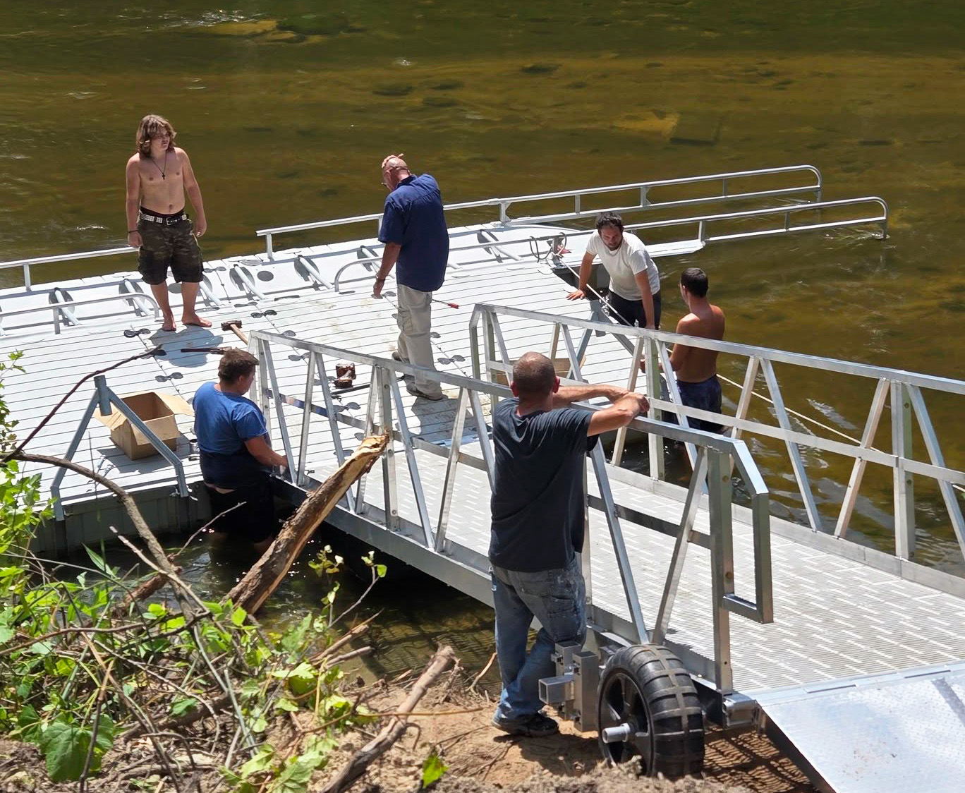 Sanford adds new kayak launch along Tittabawassee River
