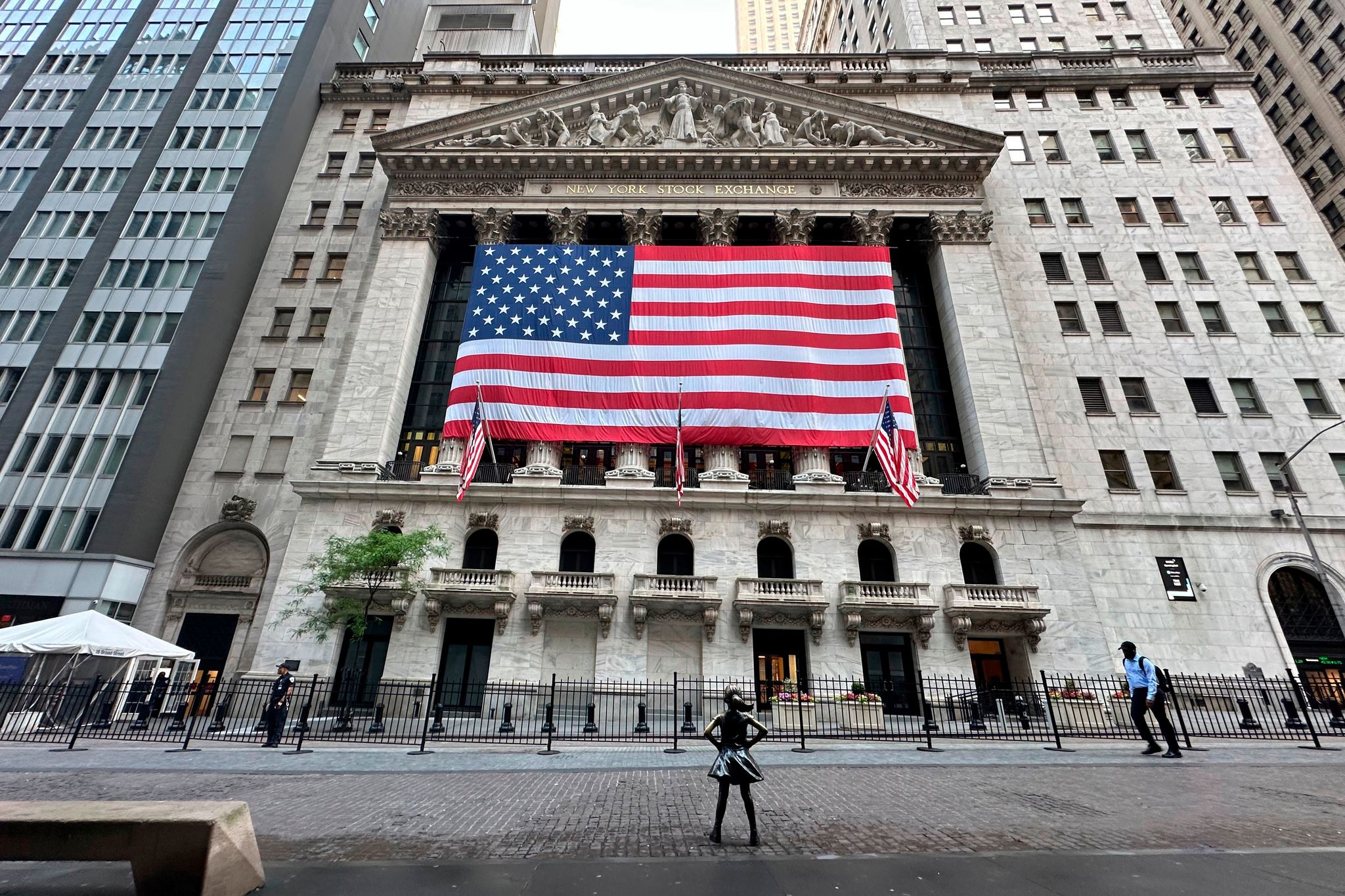 US markets poised to open with gains and oil prices slide again as Trump bashes Big Oil By YURI KAGEYAMA and MATT OTT , AP Business Writers Updated Aug 4, 2026 9:07 a.m.
