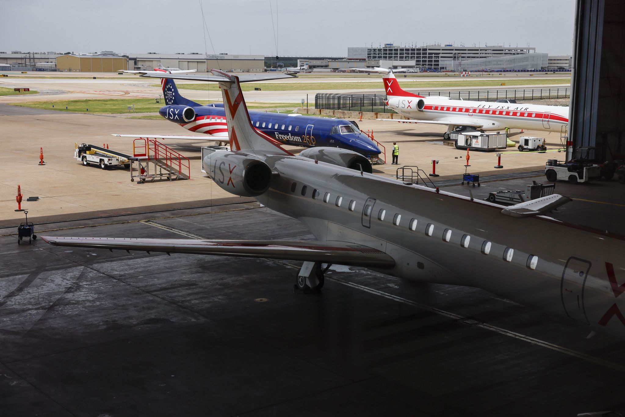 A decade in, Dallas-based JSX bets on growth