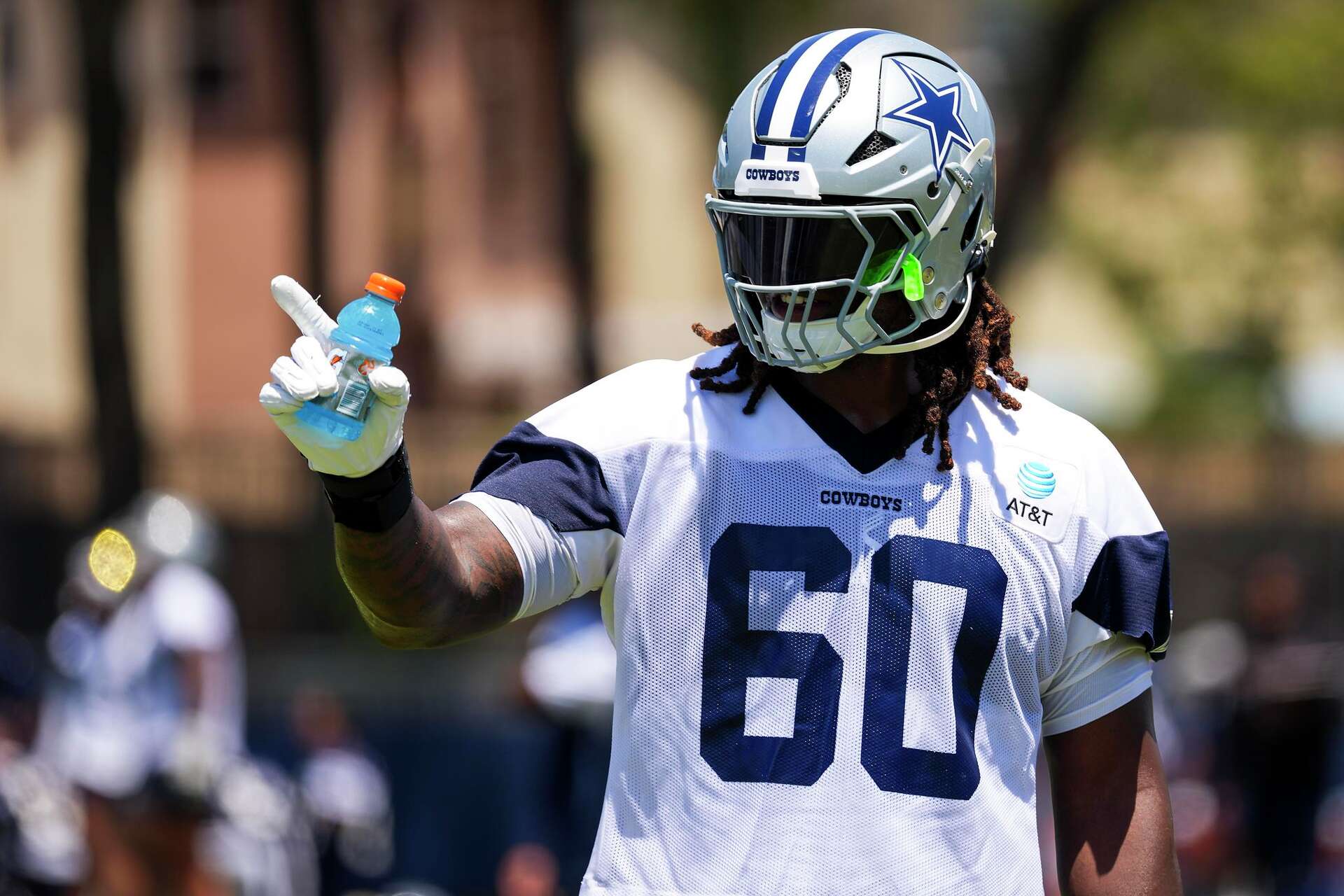 Cowboys' competitive practice leads to scrap between Guyton, Ezeiruaku