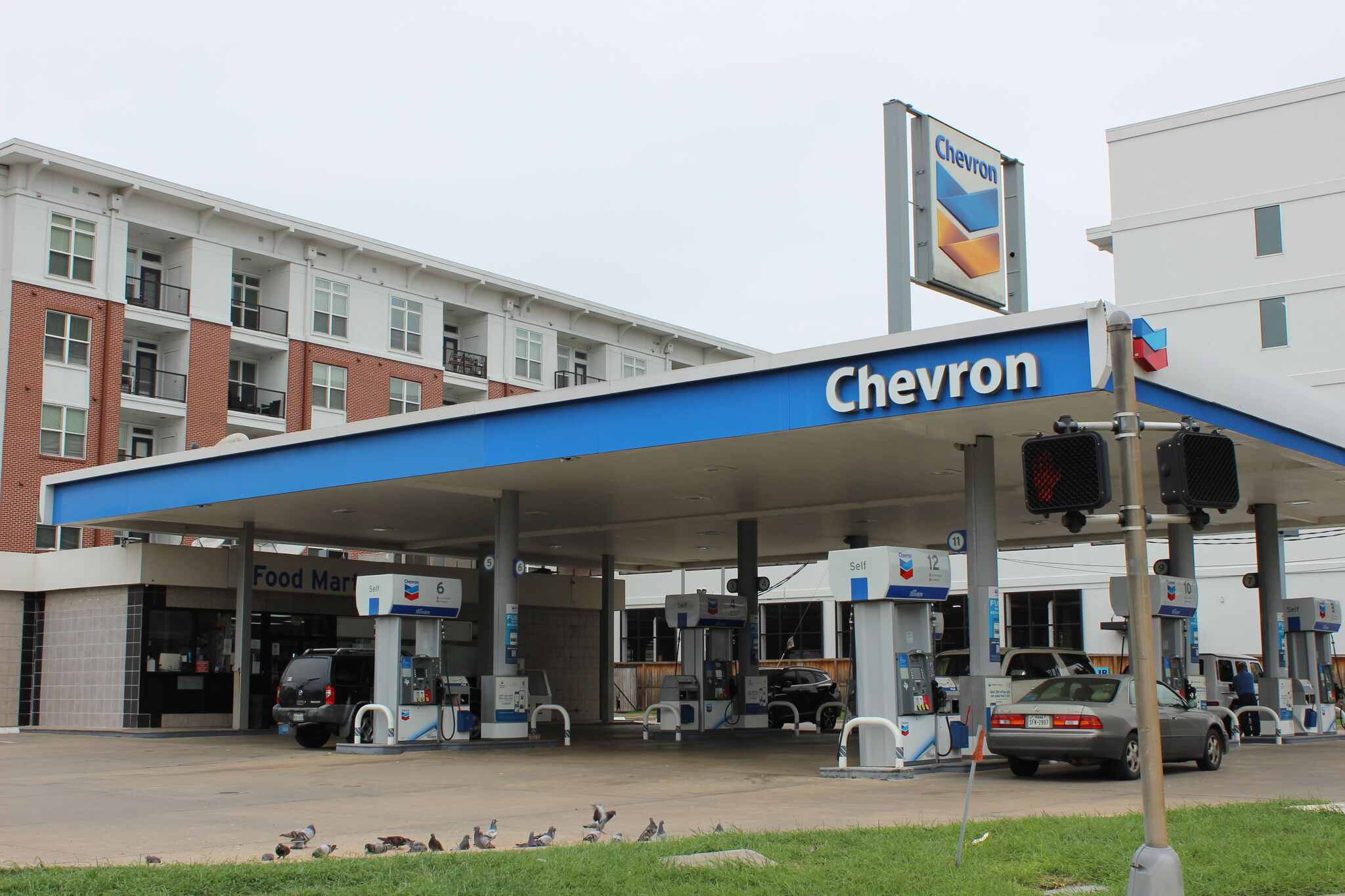 chron.com - Allyson Ackerman - Houston's oil titans score massive payday as gas prices stay high