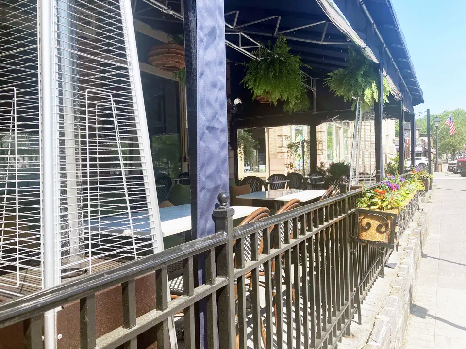 “The addition of a bar would be the final touch — a thoughtful, aesthetically pleasing improvement that complements the character of the area,” Jesse Pruchnik said.