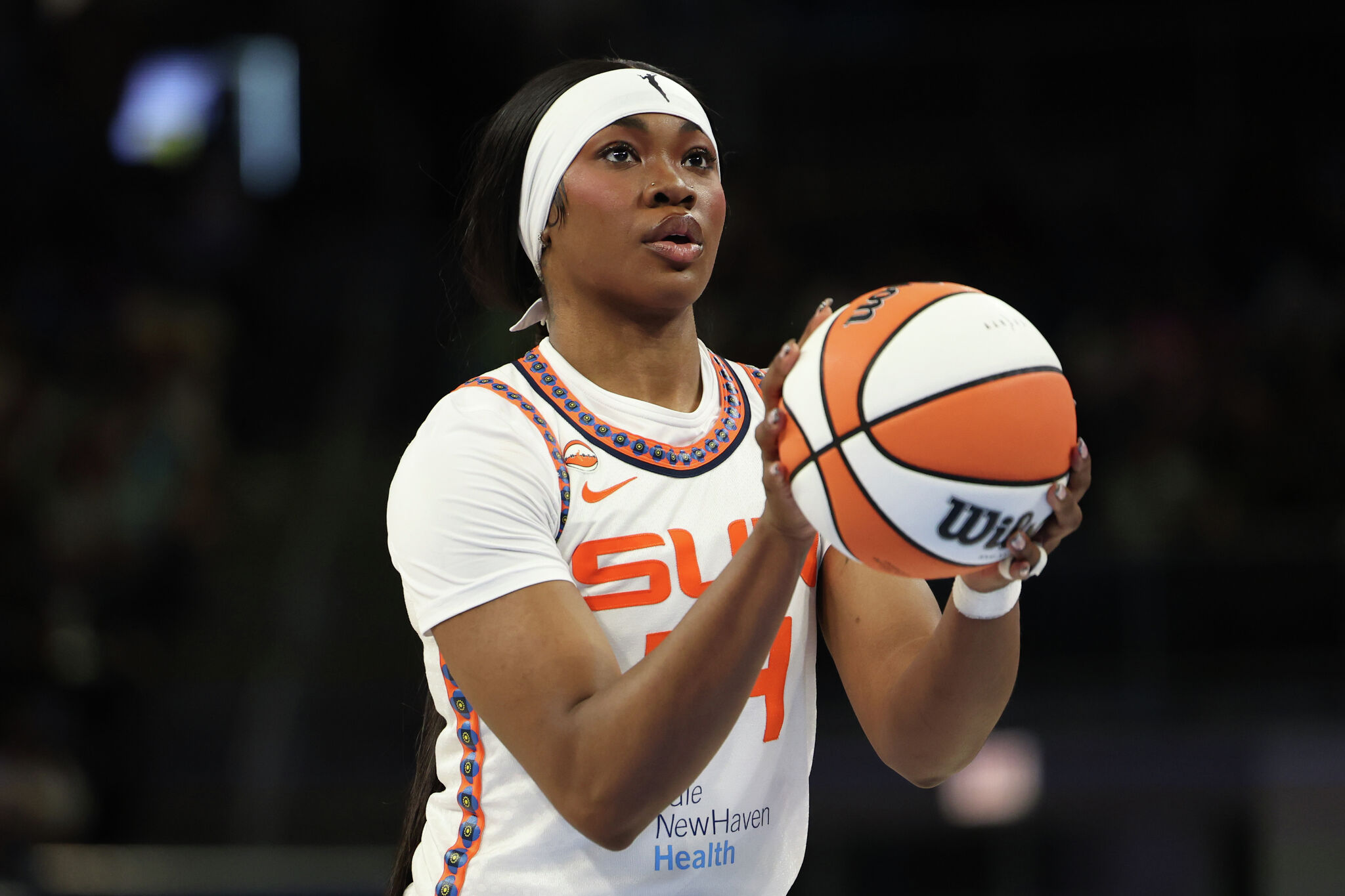 Connecticut Sun trade forward Aneesah Morrow to Toronto Tempo
