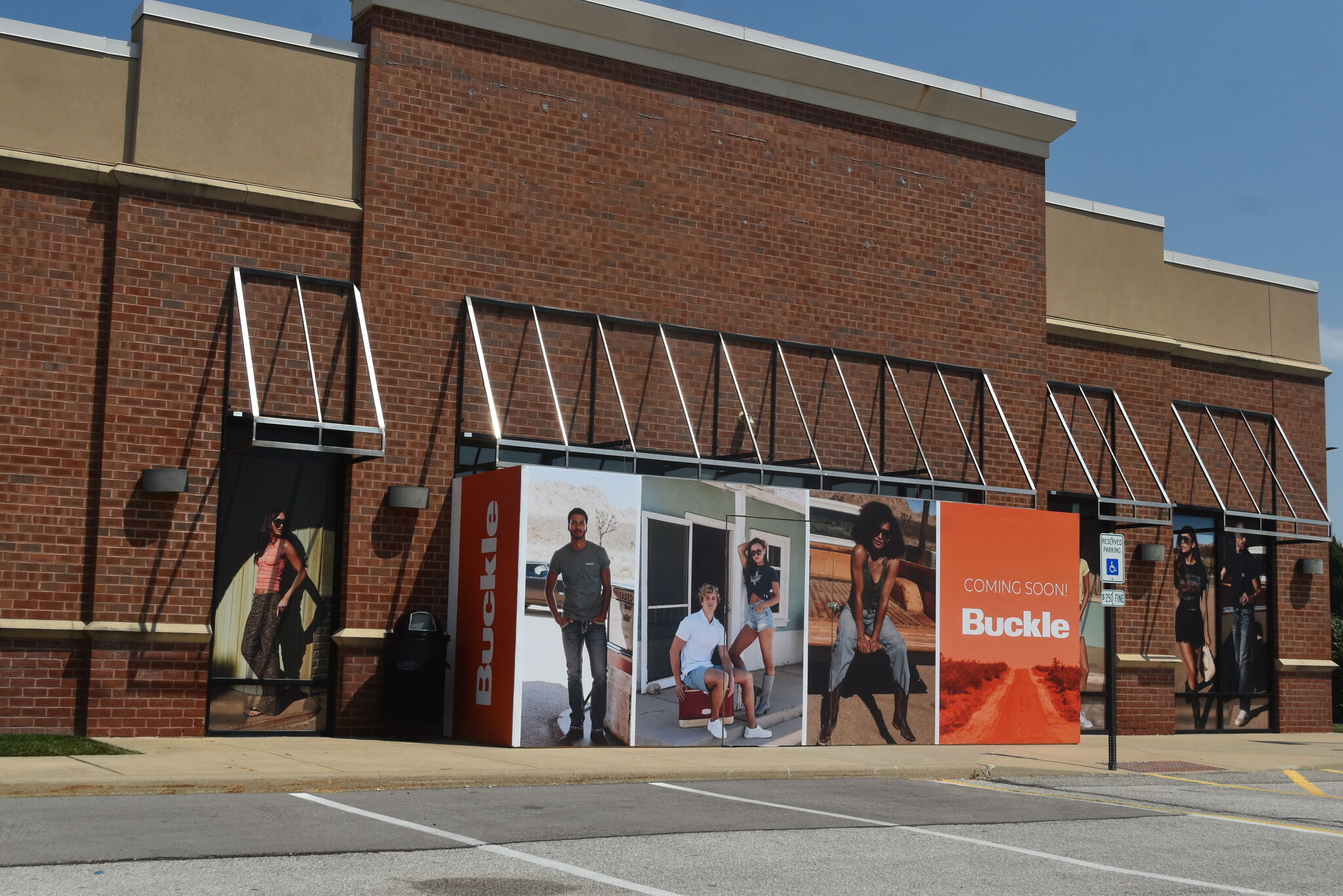 Buckle clothing store coming to Edwardsville Crossing