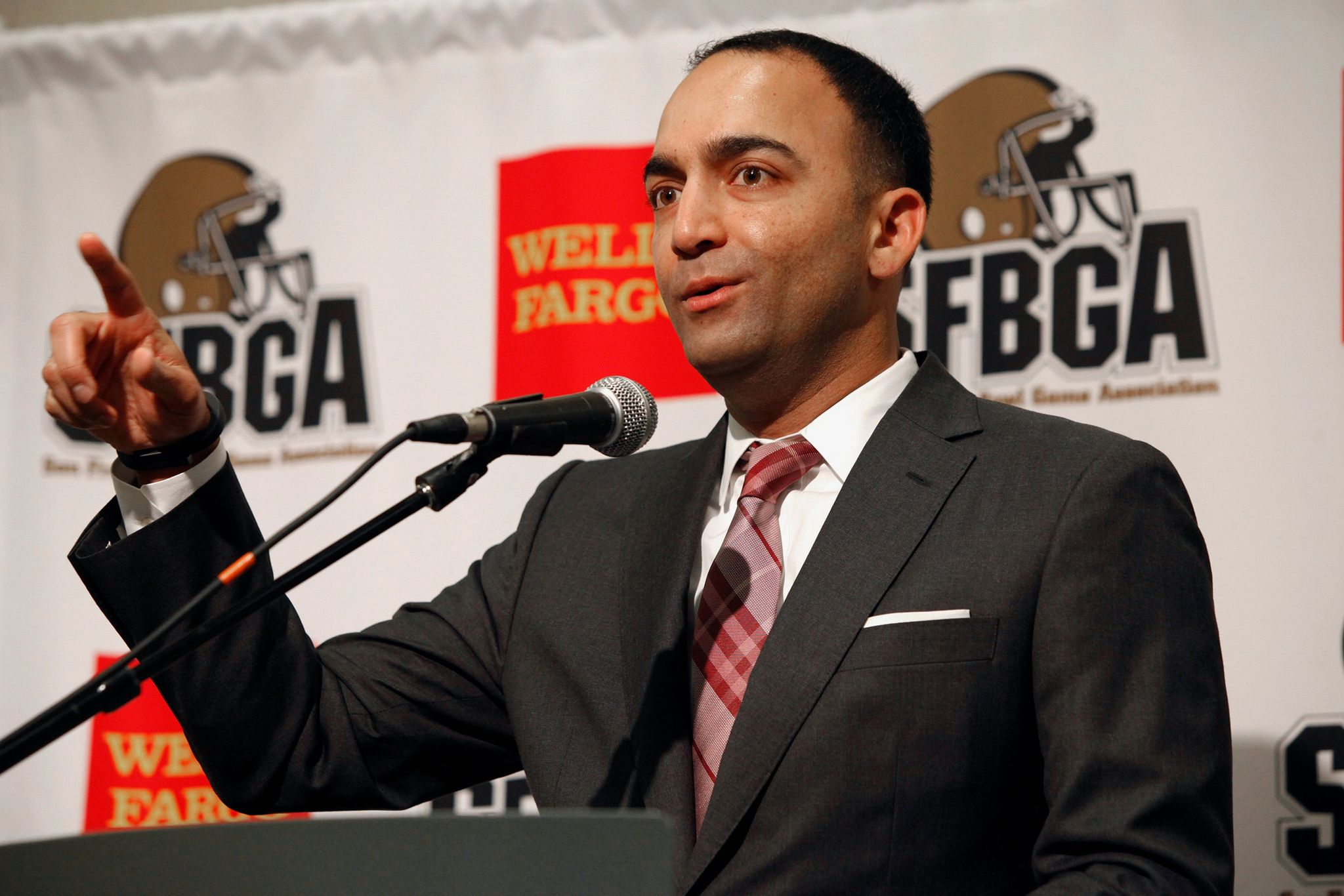 Longtime 49ers executive Paraag Marathe leaves the team to focus on European soccer