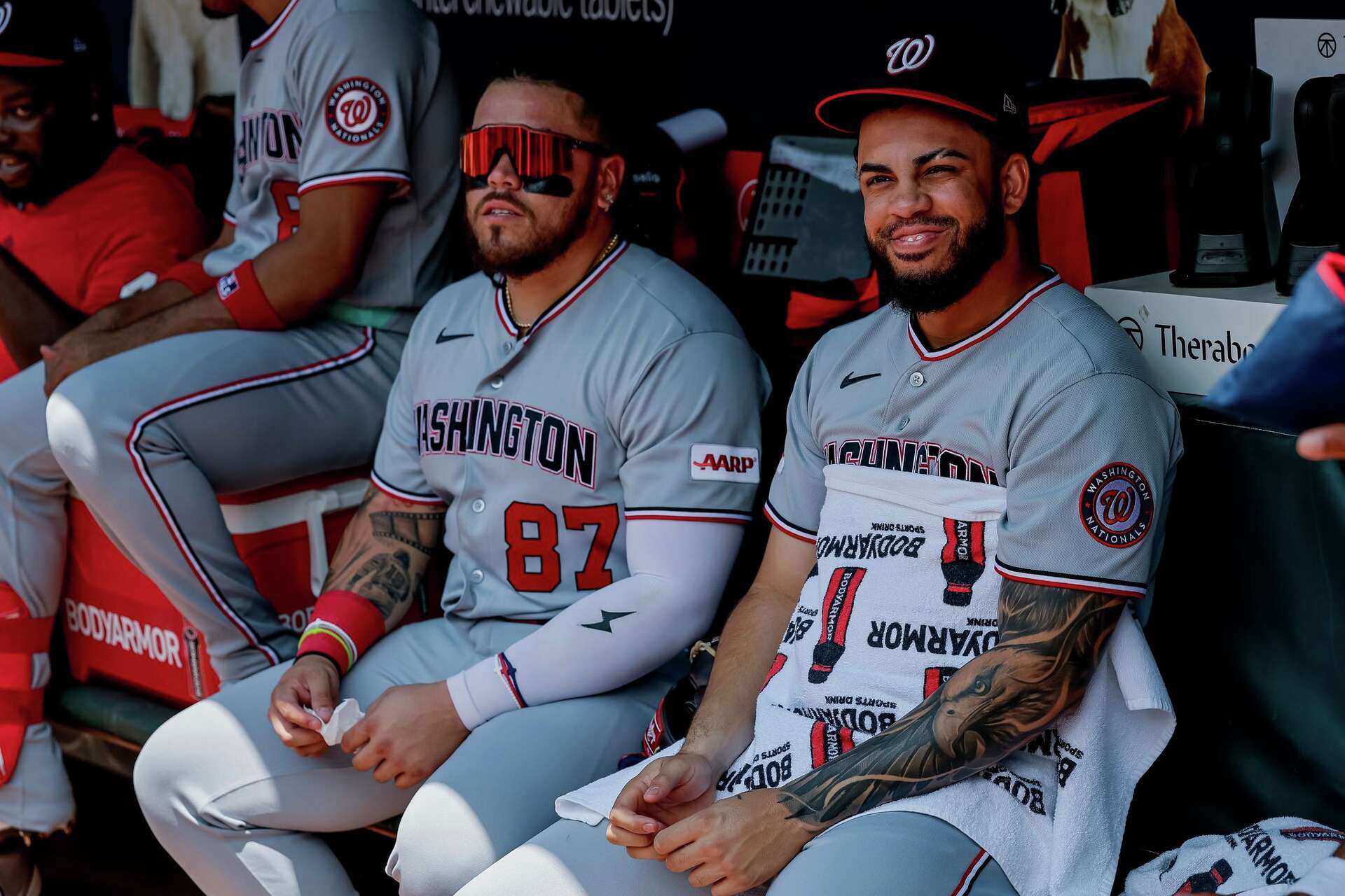 Yastrzemski and Olson hit home runs as Braves top slumping